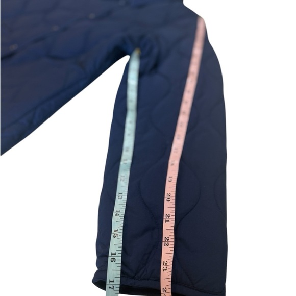 J. Crew** Navy Quilted Barn Jacket Corduroy Collar Pockets Snaps Size Medium NEW - Picture 7 of 16